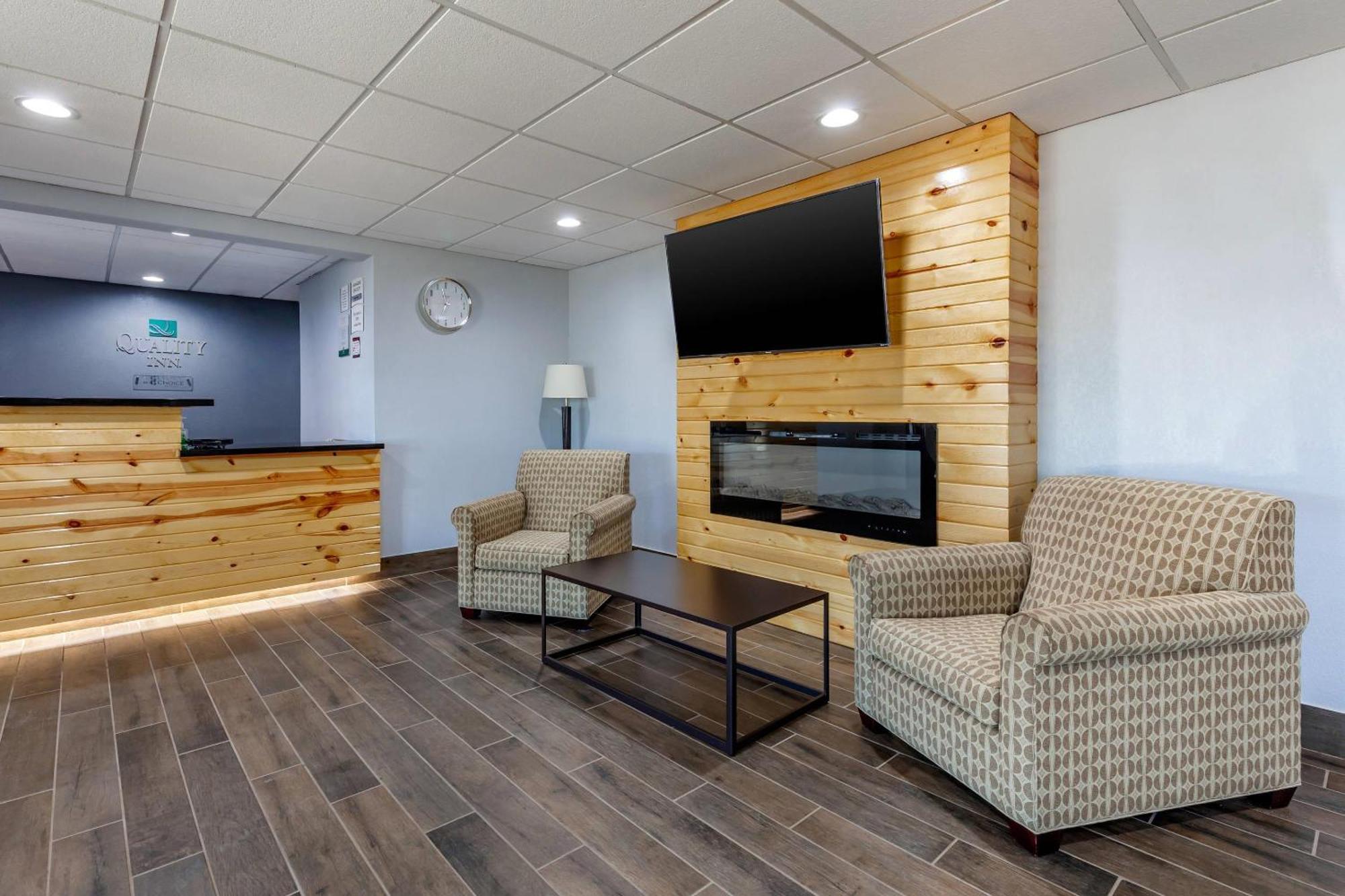 Quality Inn New London Extérieur photo
